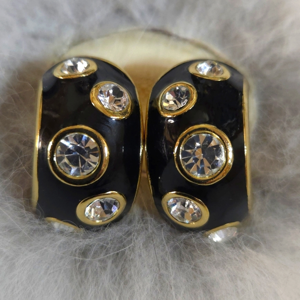 DIOR Gold Plated and Black Enamel with Rhinestone Clip On Earrings VTG ✨️✨️